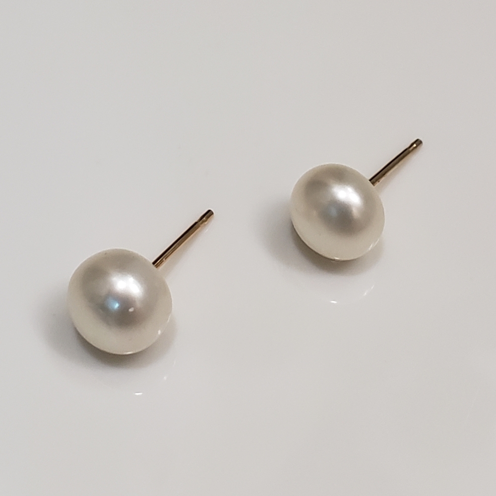 Genuine pearl 10k yellow gold earrings